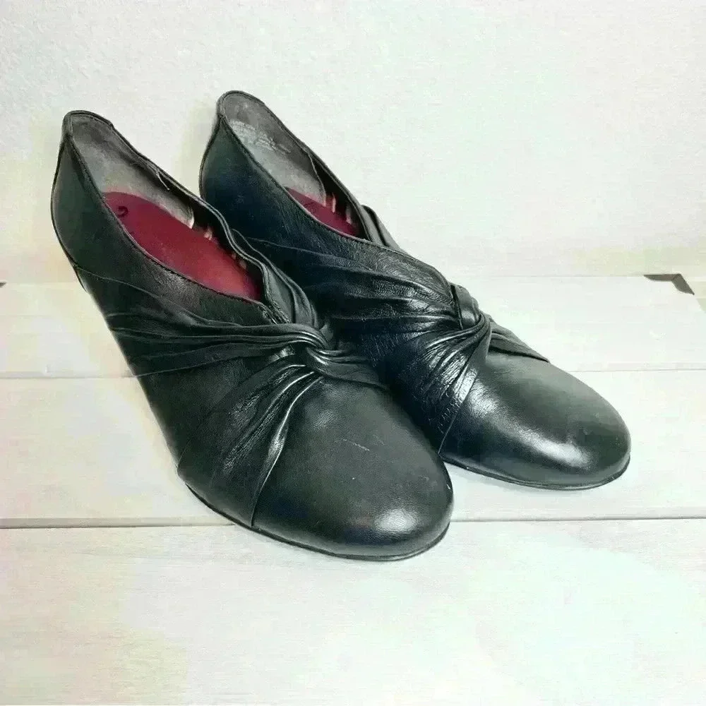 Abeo Women’s Black Leather Harlow Heel Size 6 1/2
